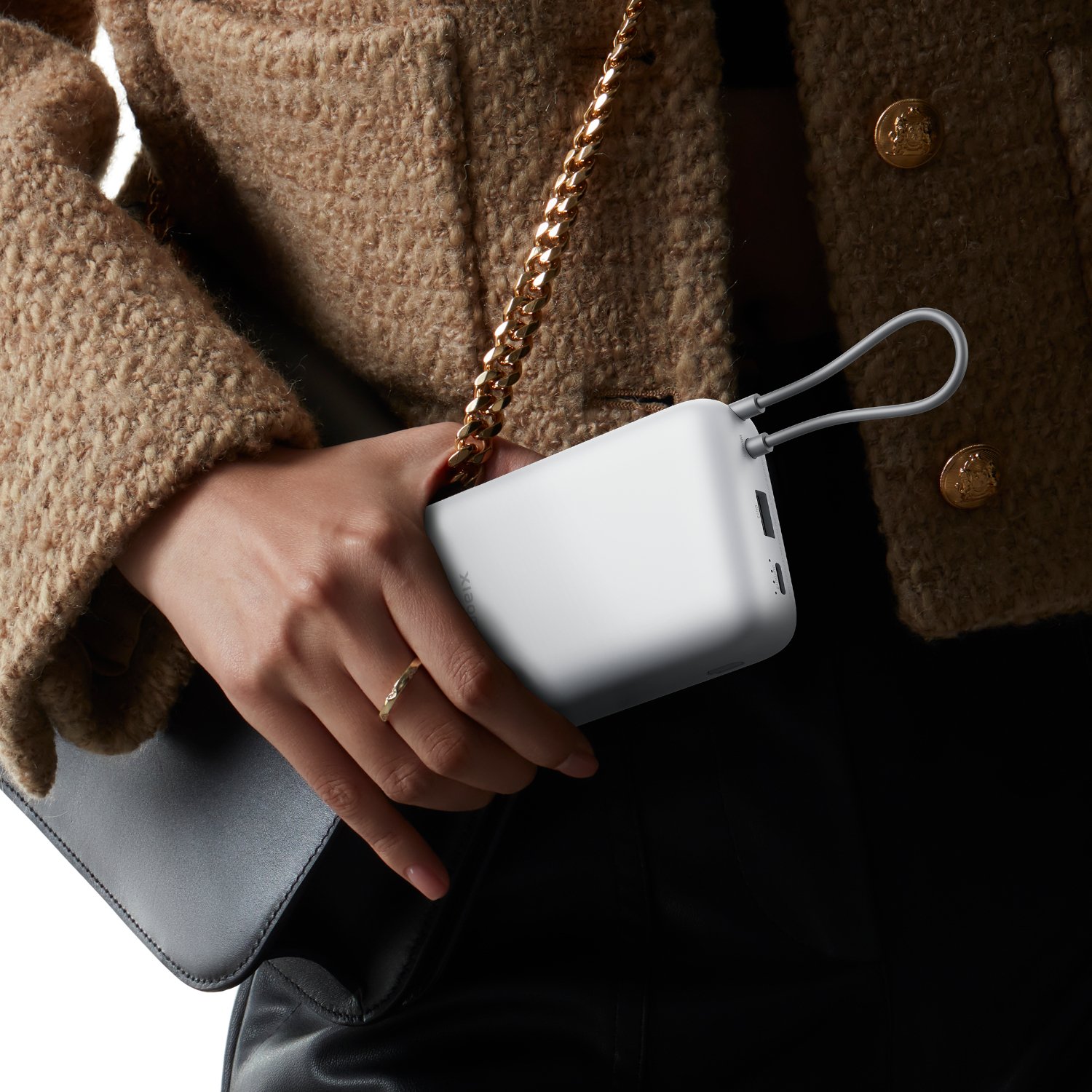 XpressTech_Xiaomi-Power-Bank-20000mAh-Integrated-Cable-Light-Grey_BHR9738GL-4