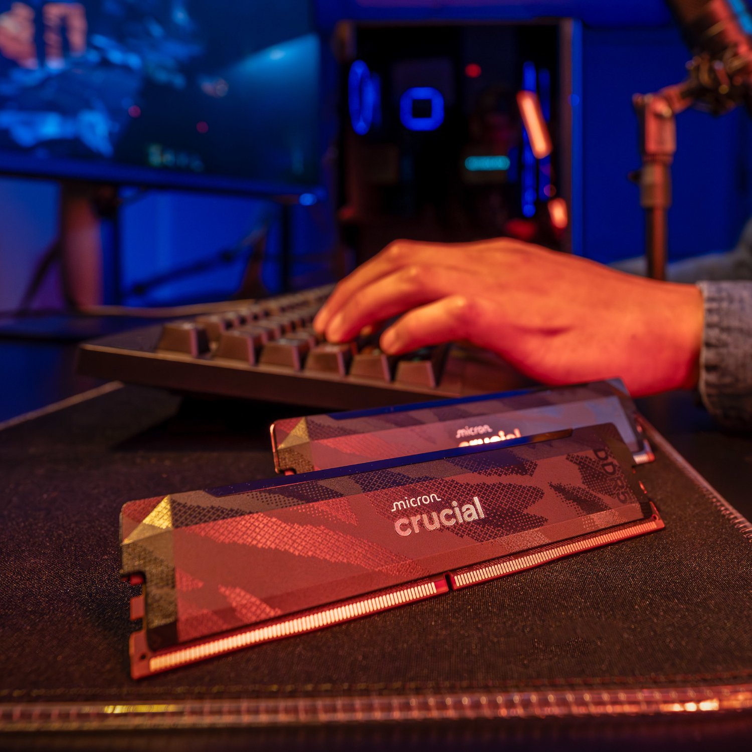 XpressTech_Crucial-Pro-Overclocking-DDR5-6400-32GB-Desktop-Gaming-Memory-Kit-16GB-x-2-Black_CP2K16G64C32U5B-3